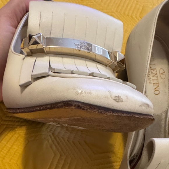 Valentino Garavani Uptown Ivory Fringe Loafer Pump Shoes Size 39.5 - Picture 13 of 16